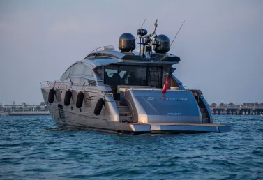 إيجار Pershing 82 قدم (25m) زورق قوي فيدبي هاربر في دبي