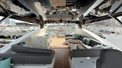 Sunseeker Aarna 90 футов (28m) Моторная лодка в Dubai Harbour для аренды в Дубай 4