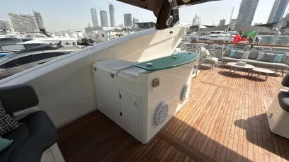 Sunseeker Aarna 90 футов (28m) Моторная лодка в Dubai Harbour для аренды в Дубай 7