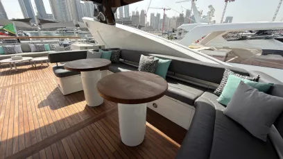 Sunseeker Aarna 90 футов (28m) Моторная лодка в Dubai Harbour для аренды в Дубай 6