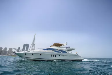 Azimut Lucky Star 62 piede (19m) Barca a motore a Dubai Harbour in affitto a Dubai 1