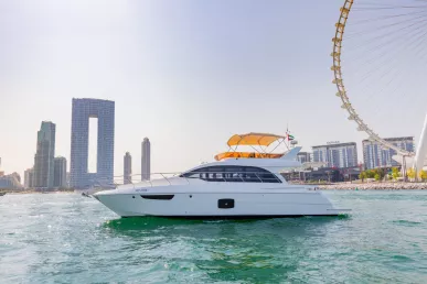 Sky Walker Kio 52 piede (16m) Barca a motore a Dubai Harbour in affitto a Dubai