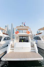 在迪拜 租 Sky Walker Gib 52 英尺 (16m) 动力船 在迪拜港 10