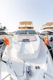 Sky Walker RAK 1 52 ft (16m) Bateau à moteur à Dubai Harbour à louer à Dubaï 7