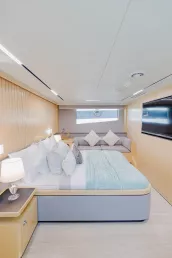 在迪拜 租 Sky Walker Gala 62 英尺 (19m) 动力船 在迪拜港 16