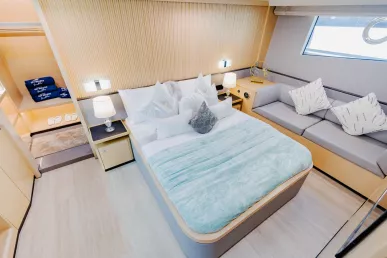 在迪拜 租 Sky Walker Gala 62 英尺 (19m) 动力船 在迪拜港 14