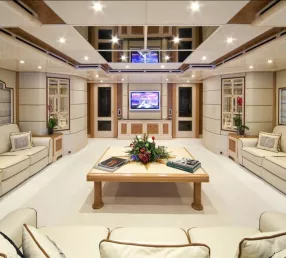 Sensation 164 футов (50m) Моторная лодка в Dubai Harbour для аренды в Дубай 5