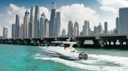 Silver Craft Storm 36 piede (11m) Barca a motore a Dubai Harbour in affitto a Dubai