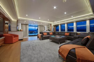 إيجار Benetti Code 8 164 قدم (50m) زورق قوي فيدبي هاربر في دبي 5