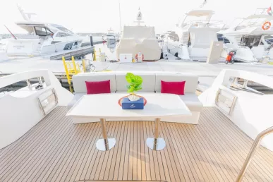 Sky Walker Ava 52 ft (16m) Power boat in Dubai Harbour for rent in Dubai