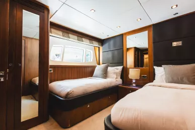 Sunseeker Lucien 131 ft (40m) Power boat in Dubai Harbour for rent in Dubai 11
